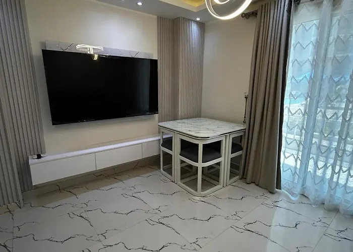Apartment Luxury Poolside Escape 2br Ground Floor Hurghada