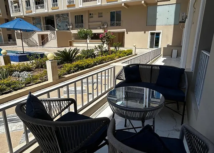 Luxury Poolside Escape 2br Ground Floor * Hurghada